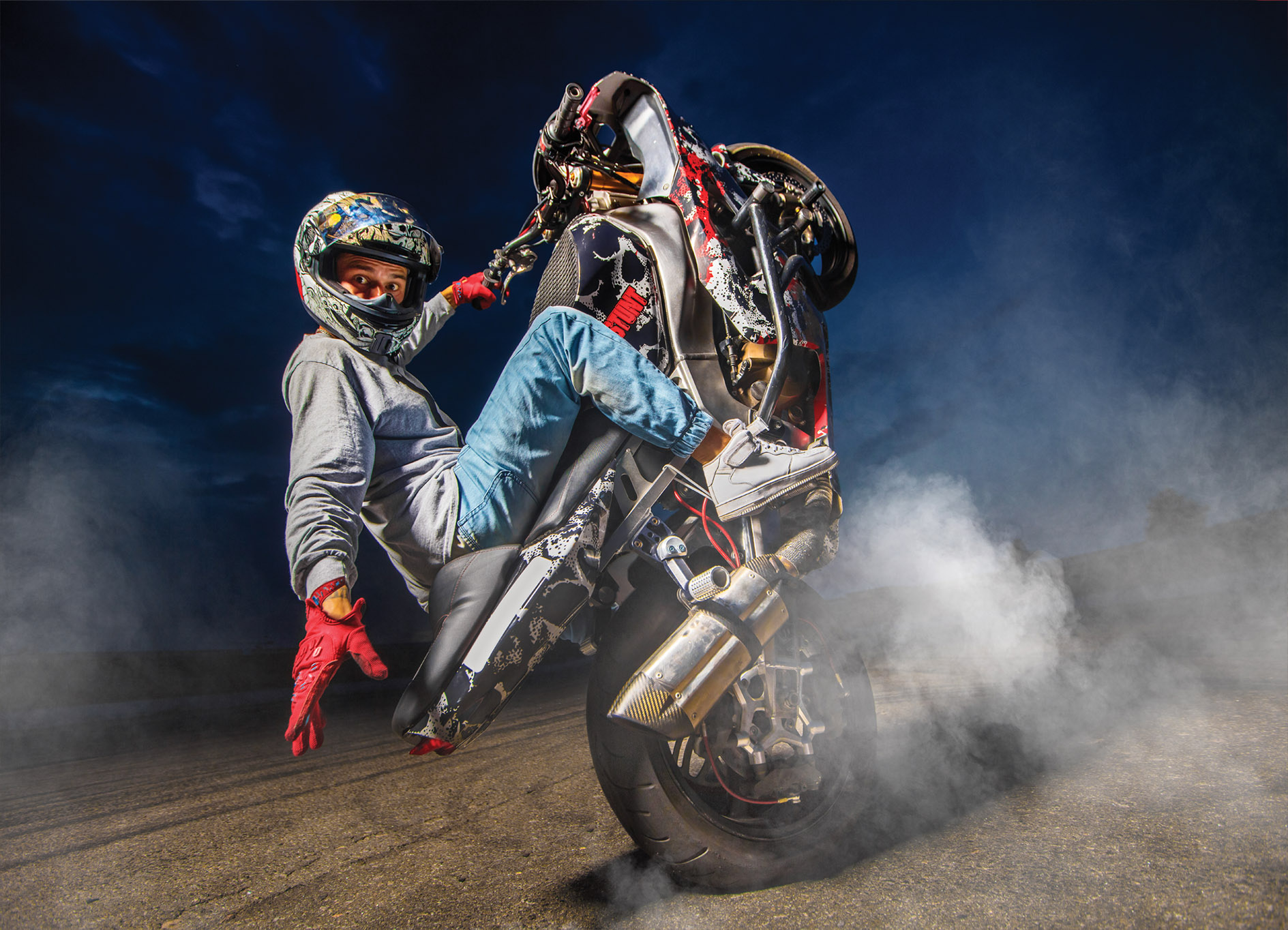 Tapeta Freestyle motorkář